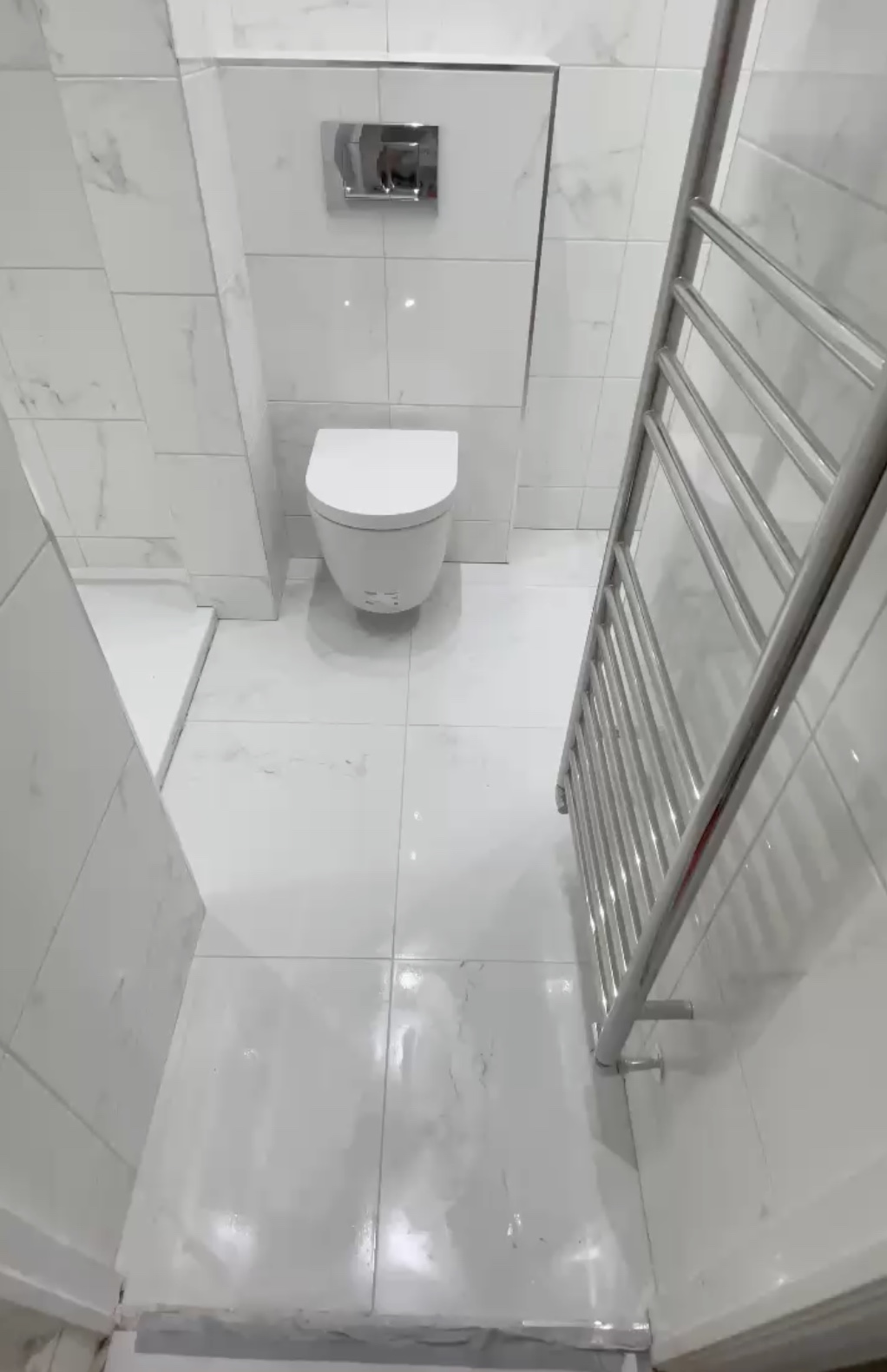 white bathroom flooring london